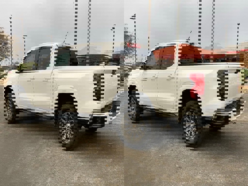 Used 2024 Chevrolet Colorado LT w/ LT Convenience Package image 7