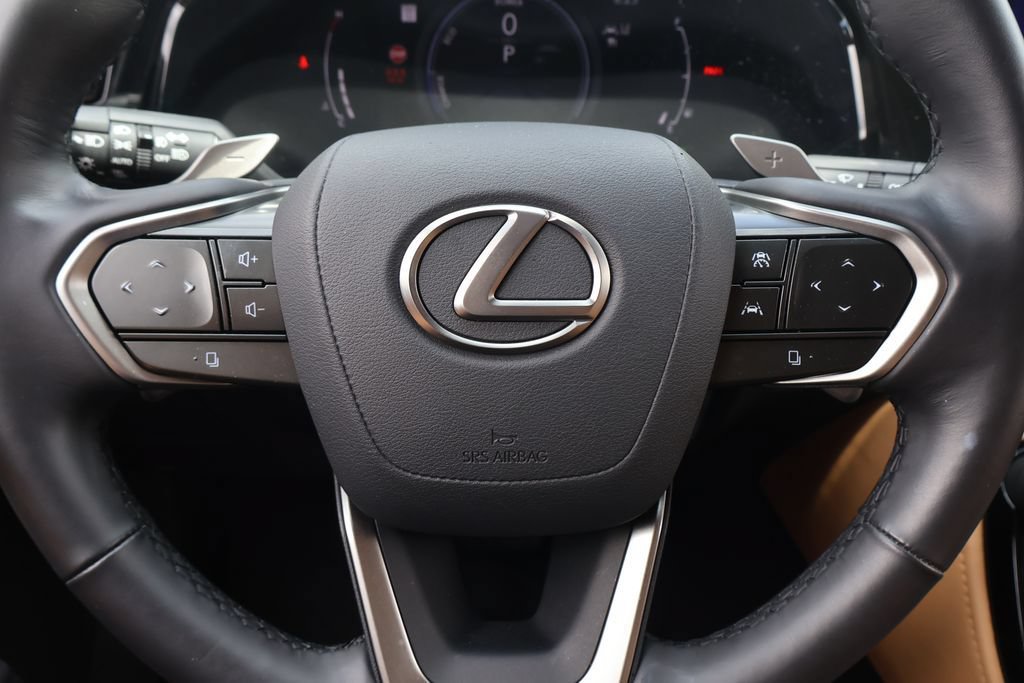 Used 2025 Lexus NX 350h AWD w/ Accessory Package (2T) image 18