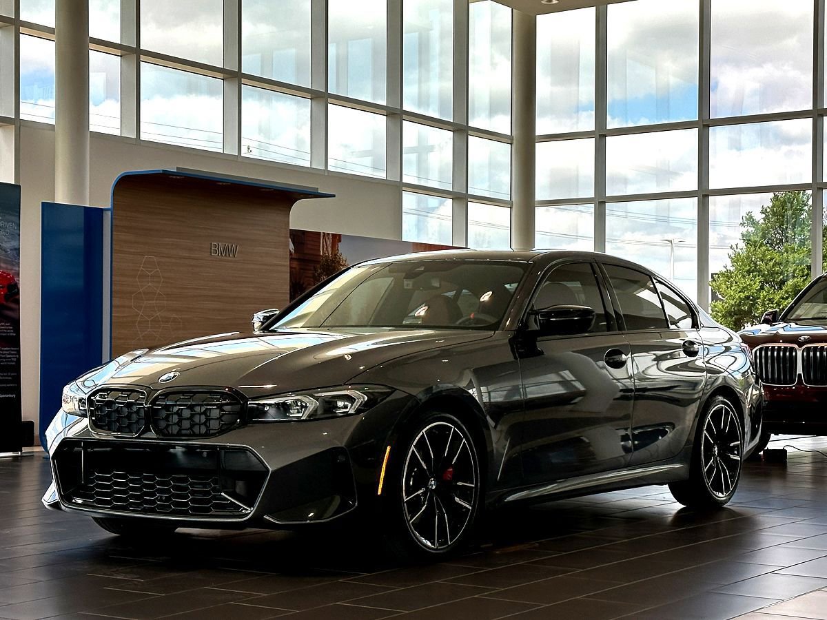 New 2026 BMW M340i xDrive w/ Premium Package image 4