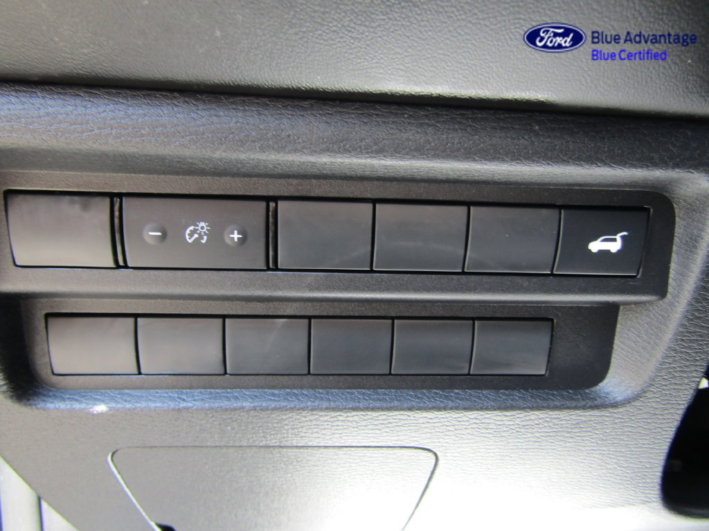 Used 2025 Mitsubishi Outlander SEL AWD/4WD image 18