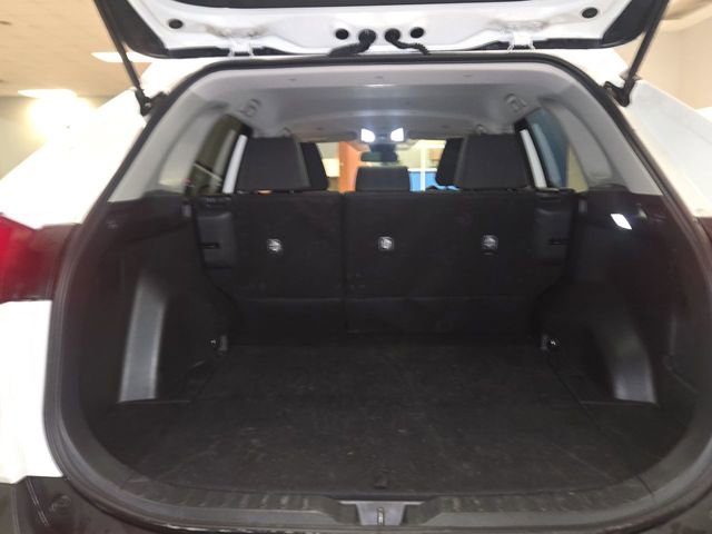 Used 2024 Toyota RAV4 LE image 22