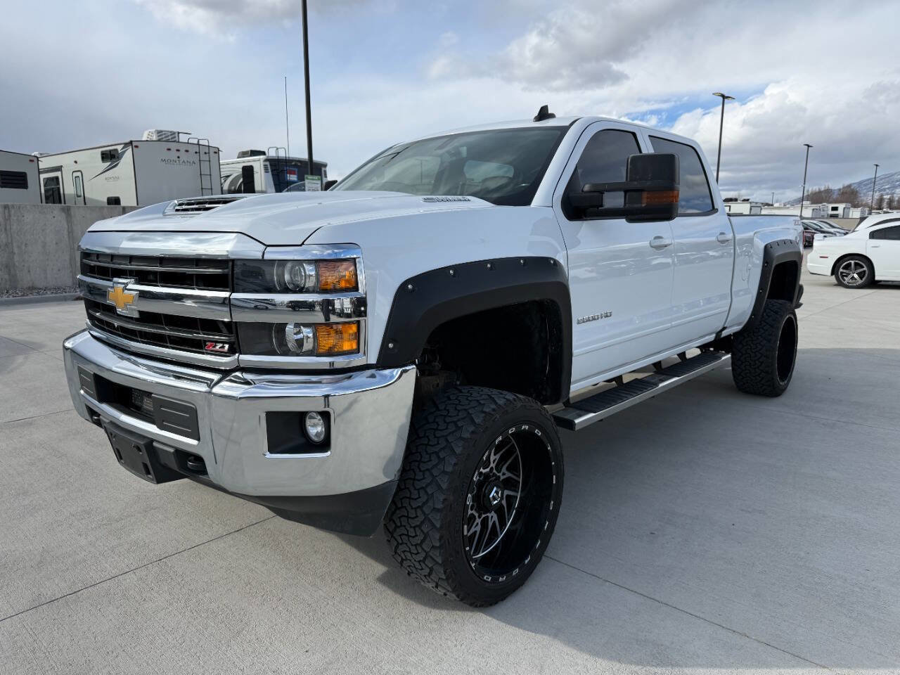 Used 2018 Chevrolet Silverado 2500 LT w/ LT Convenience Package image 7