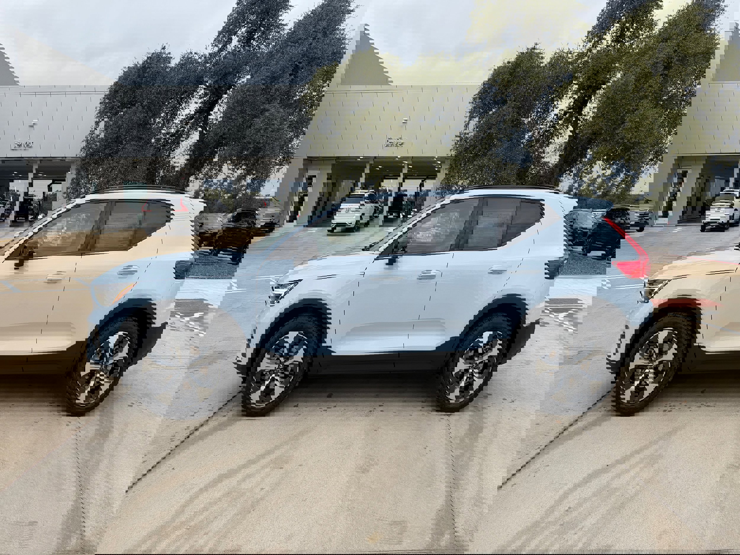 New 2026 Volvo XC40 B5 Plus w/ Protection Package Premier image 3