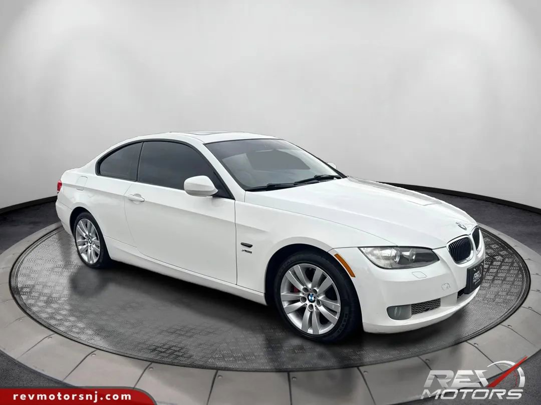 Used 2010 BMW 335i xDrive Coupe image 7