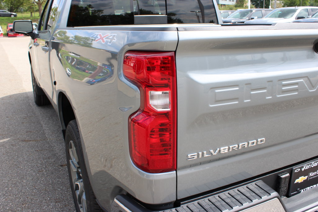 New 2026 Chevrolet Silverado 1500 LT w/ Safety Package AWD/4WD image 34
