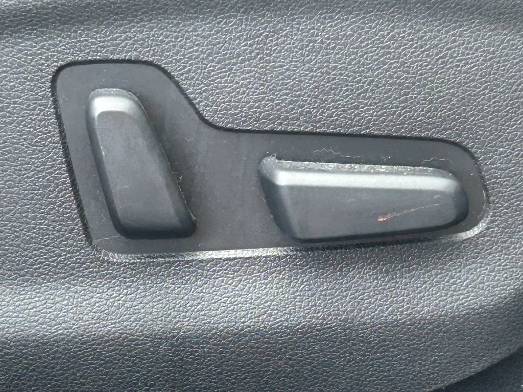 Used 2018 Hyundai Tucson SEL Plus w/ Cargo Package AWD/4WD image 33