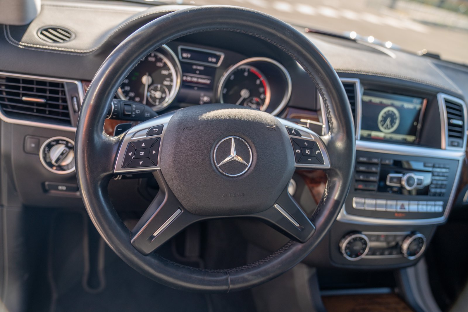 Used 2015 Mercedes-Benz GL 320 BlueTEC 4MATIC image 13