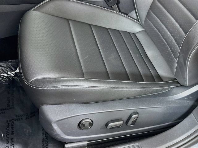 Certified 2024 Volkswagen Jetta SE FWD image 20