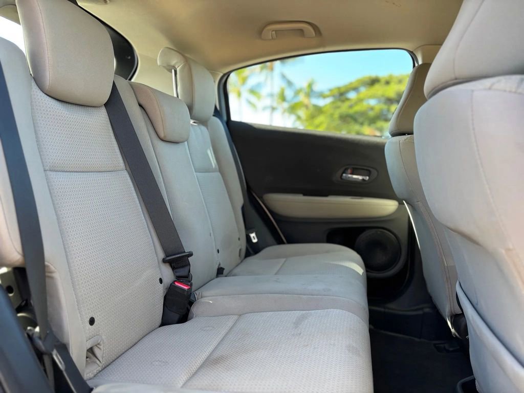 Used 2021 Honda HR-V LX image 12