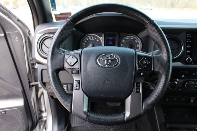 Used 2020 Toyota Tacoma TRD Sport w/ TRD Premium Sport Package image 12