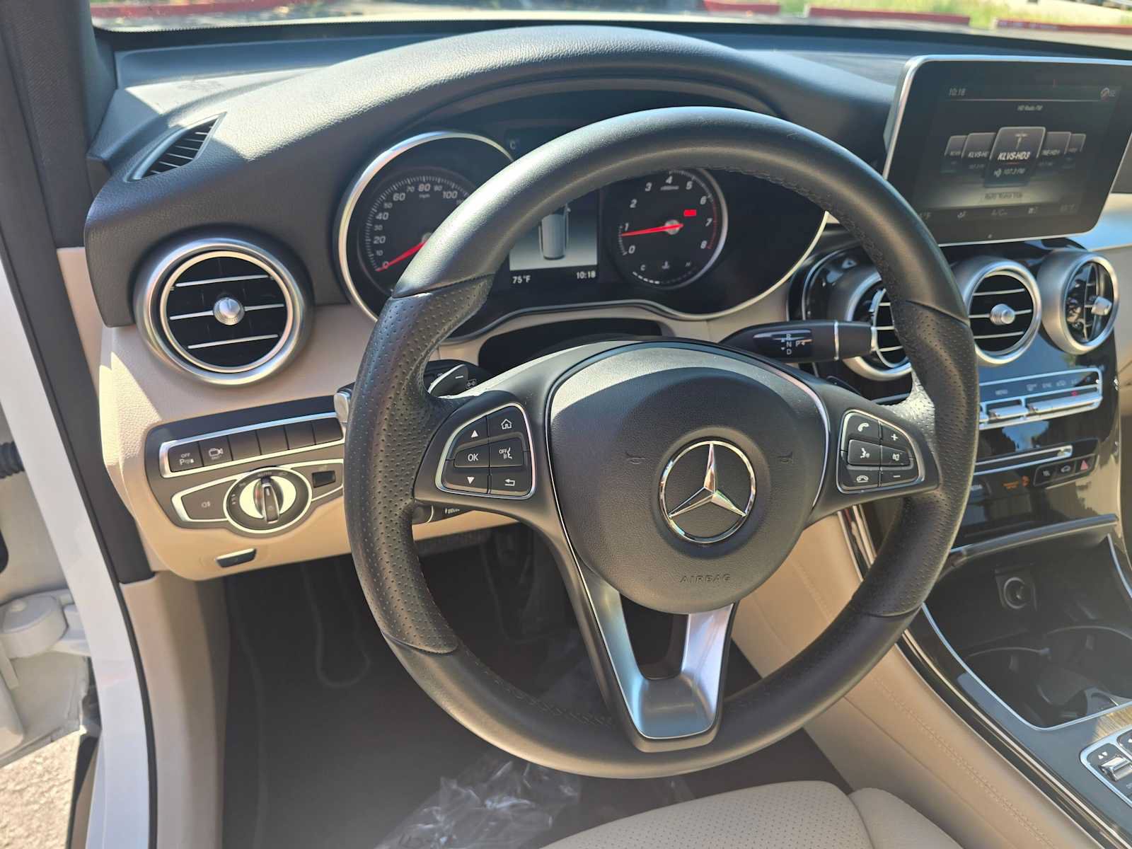Used 2018 Mercedes-Benz GLC 300 image 25