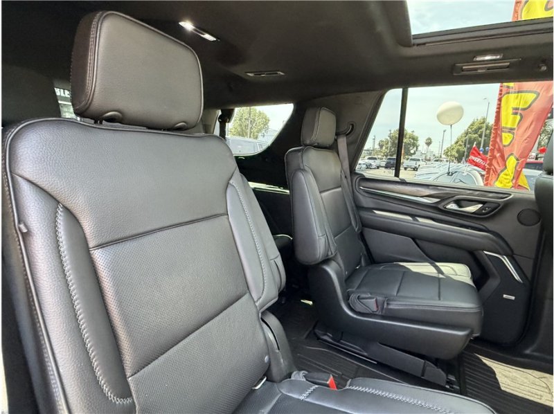 Used 2021 GMC Yukon Denali w/ Denali Premium Package RWD image 33