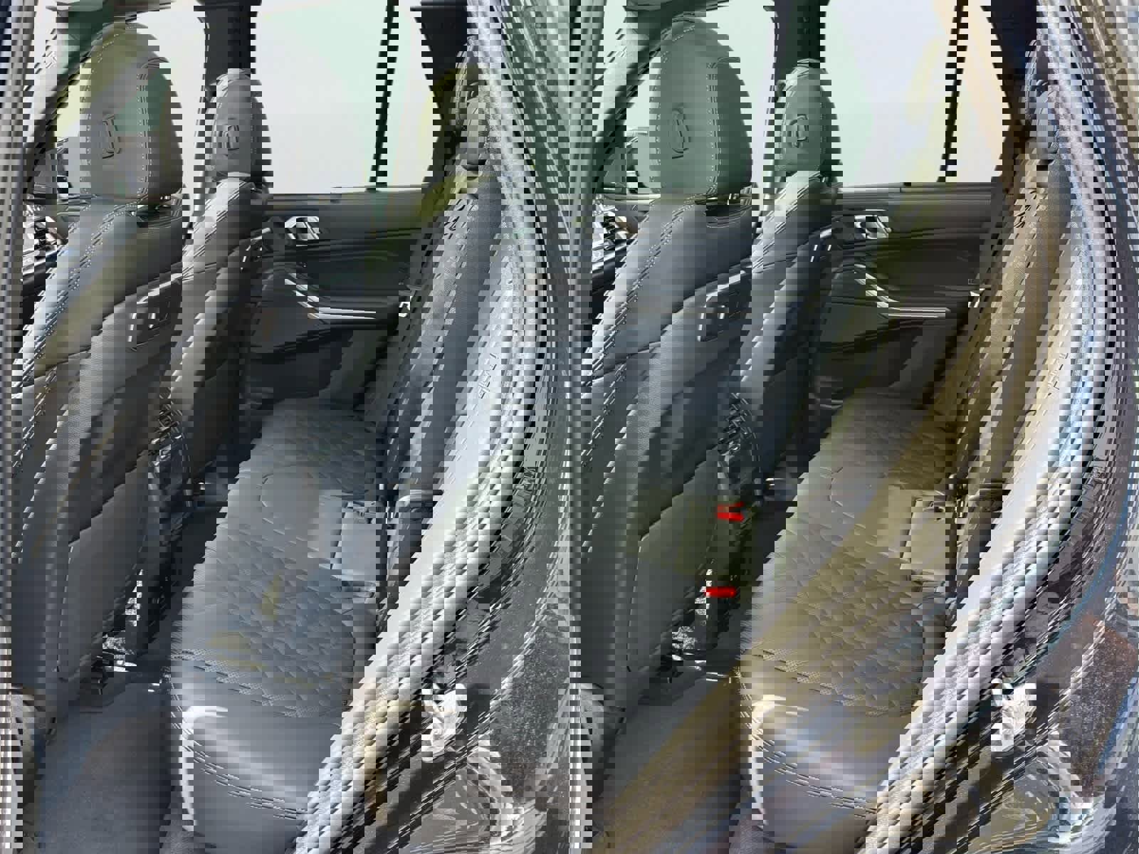 Certified 2024 BMW X5 xDrive50e w/ M Sport Package image 9