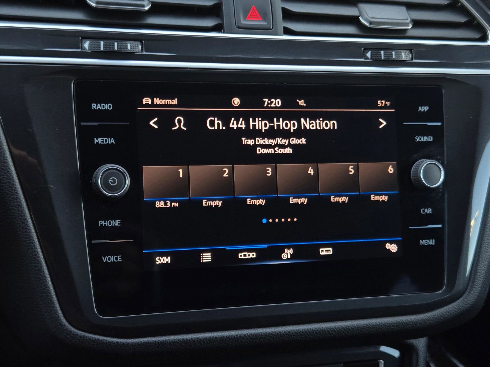 Used 2024 Volkswagen Tiguan Wolfsburg Edition image 15