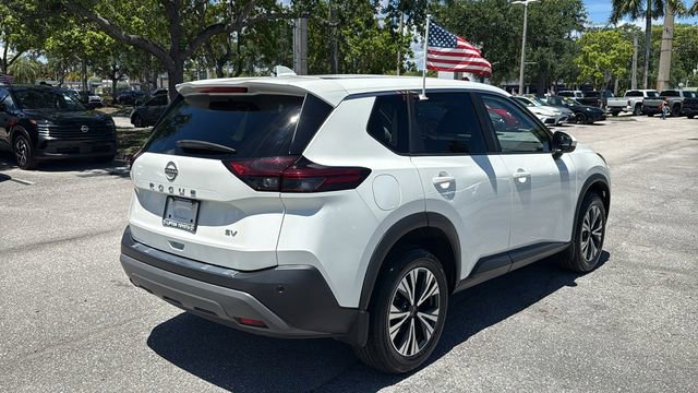 Used 2023 Nissan Rogue SV FWD image 9