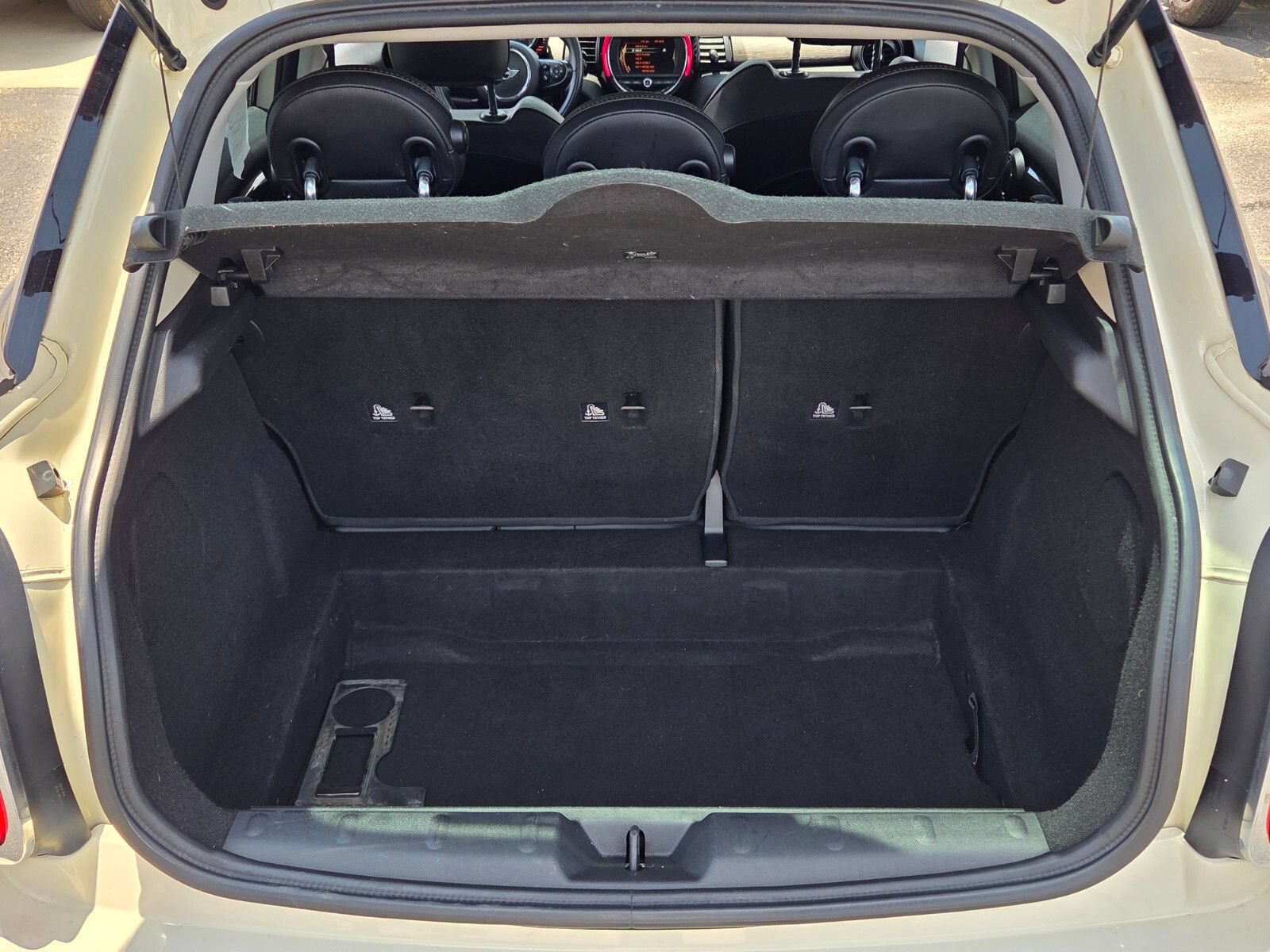 Used 2016 MINI Cooper 4-Door Hardtop FWD image 12