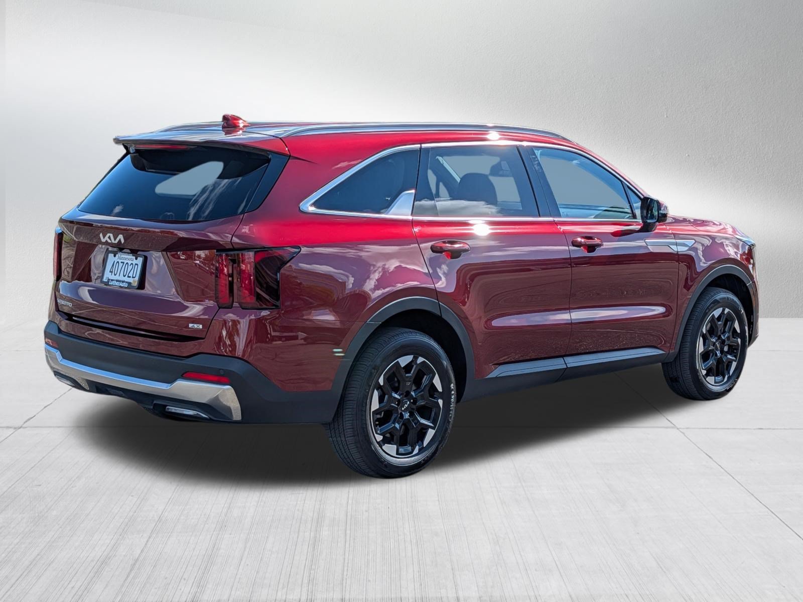 Certified 2025 Kia Sorento S AWD/4WD image 7