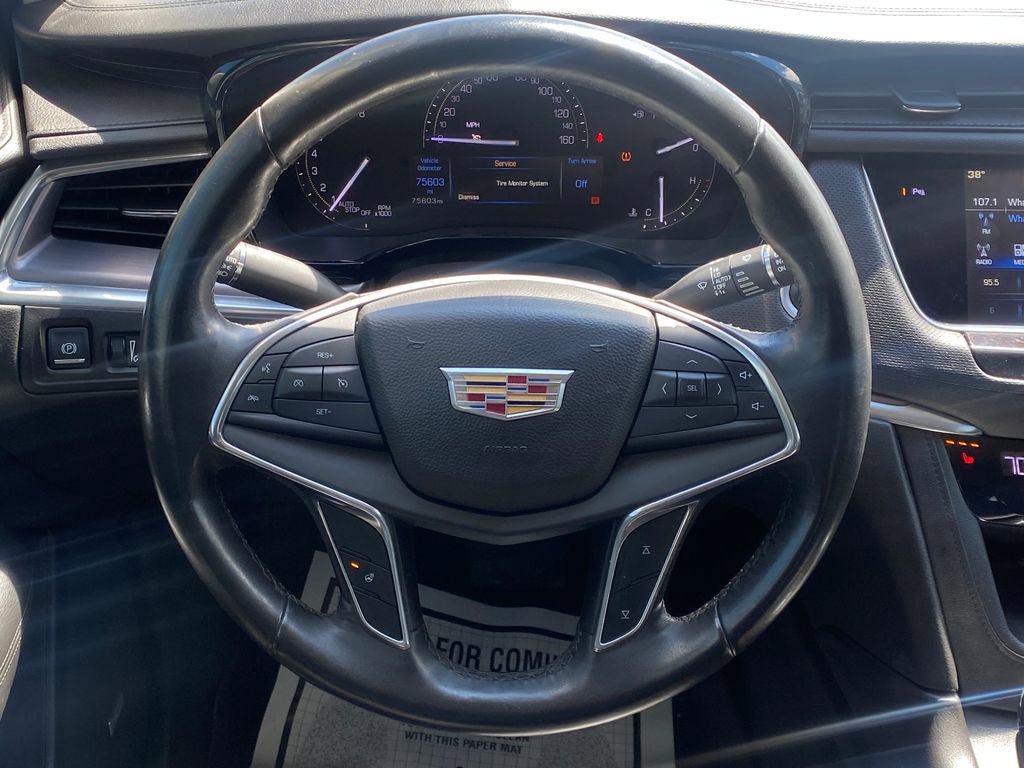 Used 2017 Cadillac XT5 Luxury image 21