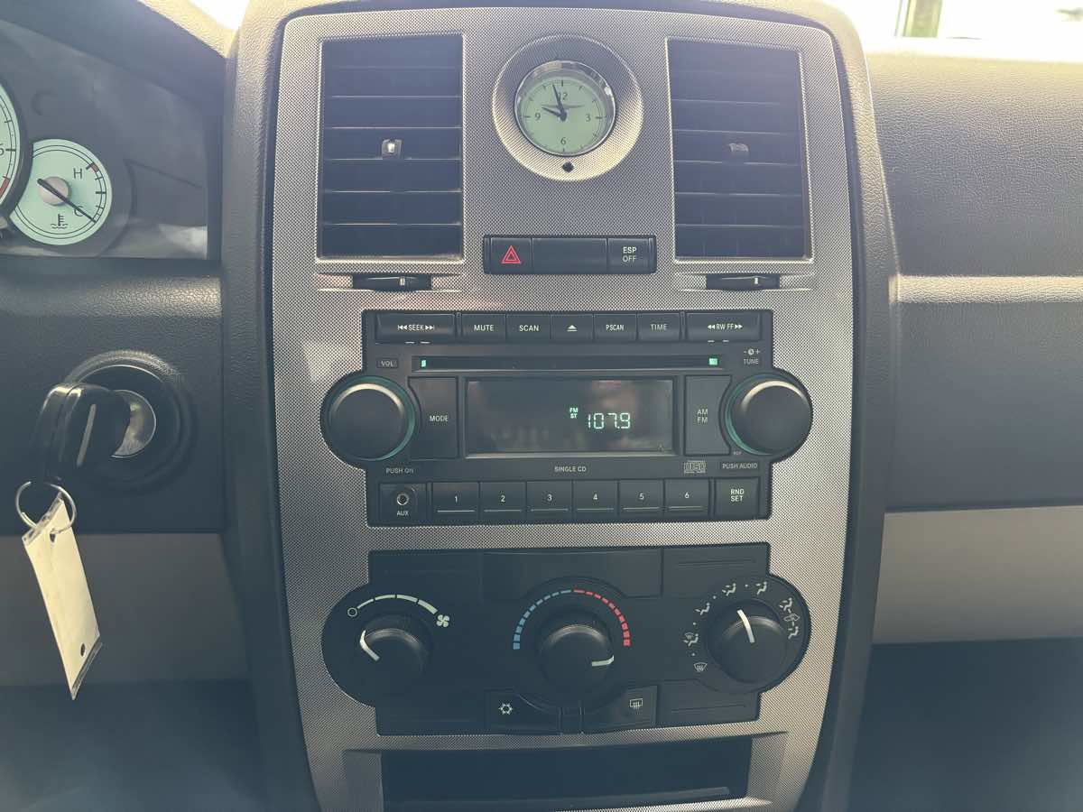 Used 2007 Chrysler 300 Touring image 16