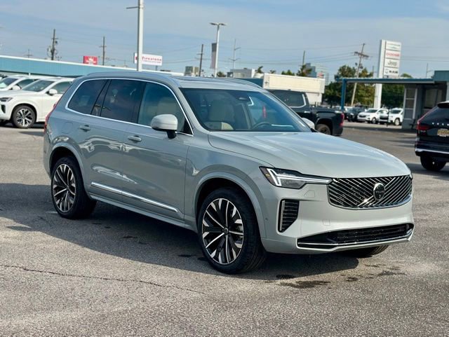 New 2026 Volvo XC90 B6 Plus w/ Protection Package Premier