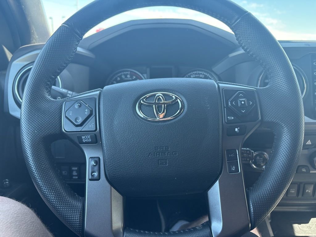 Used 2022 Toyota Tacoma TRD Sport w/ TRD Premium Sport Package image 16