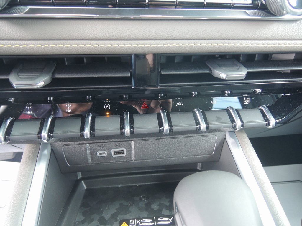 New 2025 Chevrolet Colorado ZR2 w/ Technology Package image 19