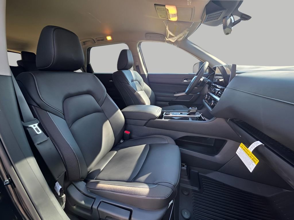 New 2026 Nissan Pathfinder SL AWD/4WD image 13
