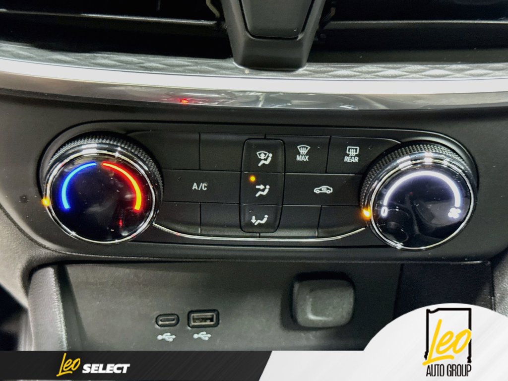Used 2024 Buick Encore GX Preferred FWD image 17