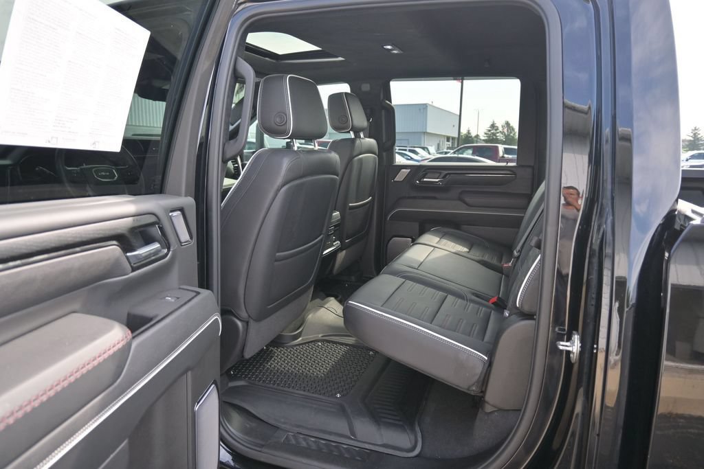 Used 2025 GMC Sierra 2500 AT4X AWD/4WD image 20