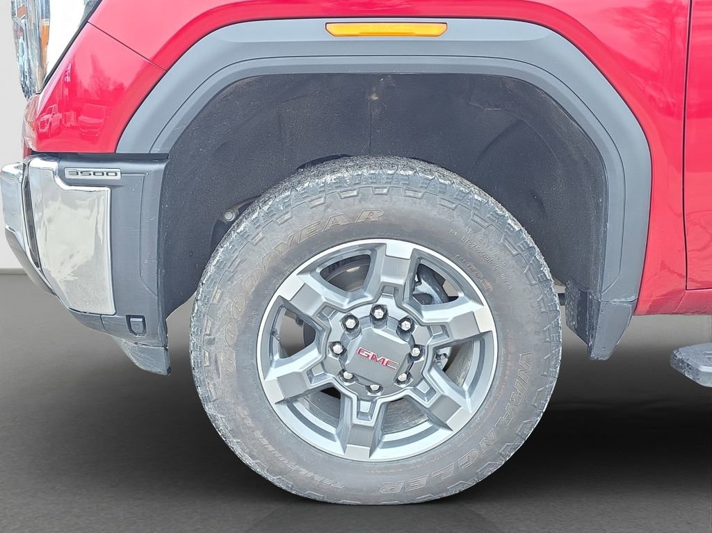 Used 2025 GMC Sierra 3500 SLT image 4