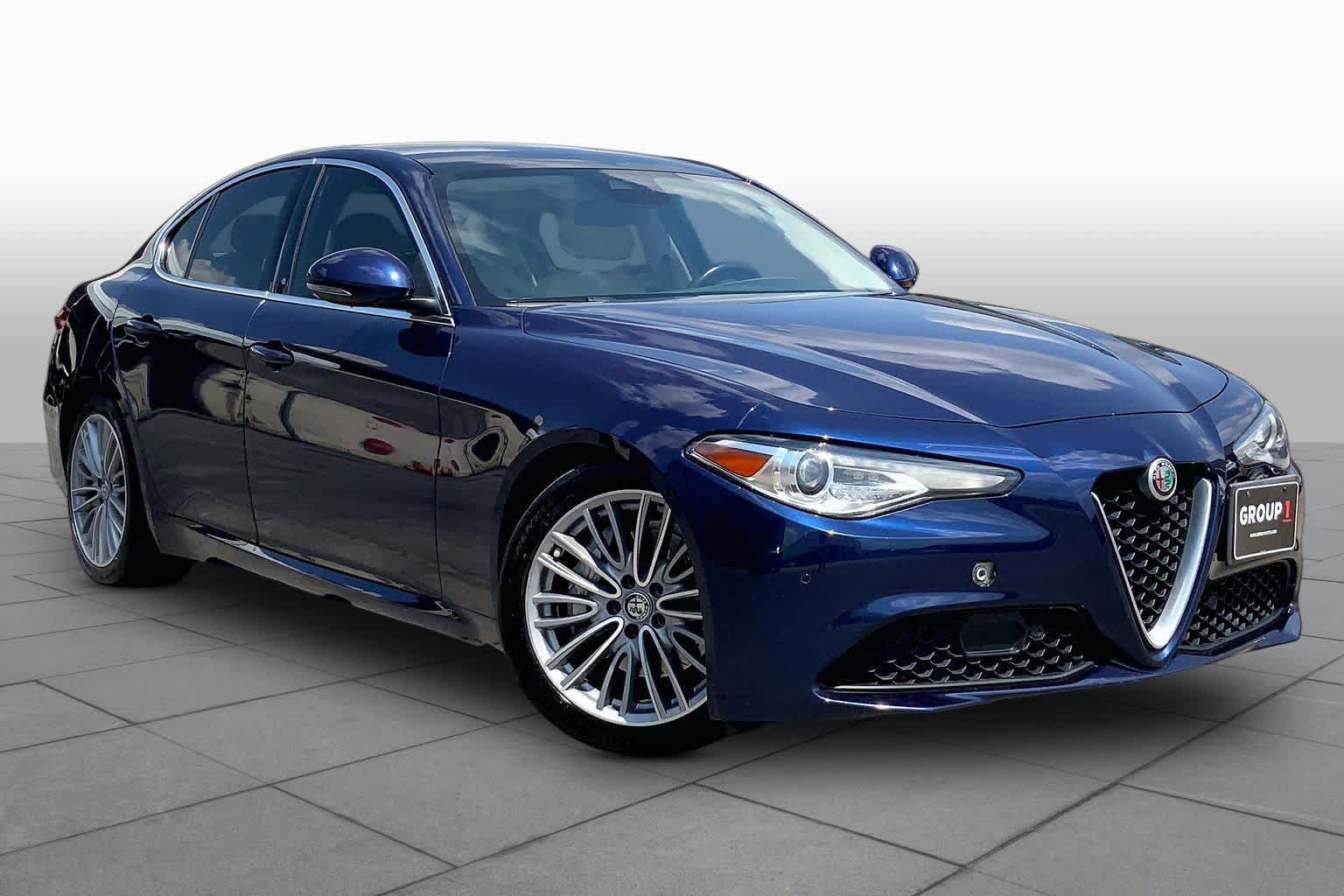 Used 2018 Alfa Romeo Giulia Ti w/ Quick Order Package 22Z Lusso RWD image 3