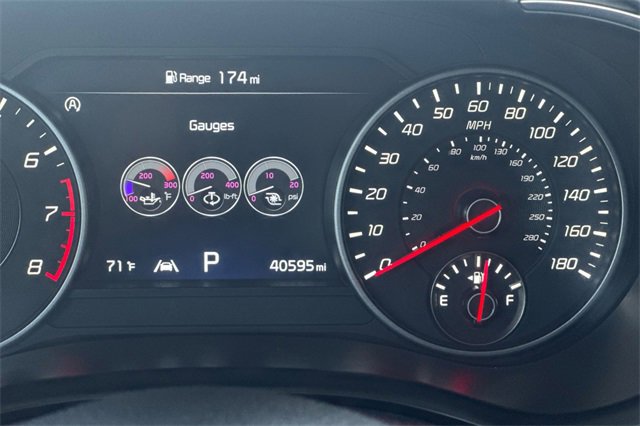 Used 2022 Kia Stinger GT2 image 31