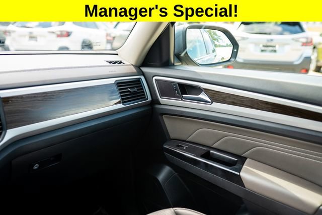 Used 2021 Volkswagen Atlas SE w/ Towing Package image 30