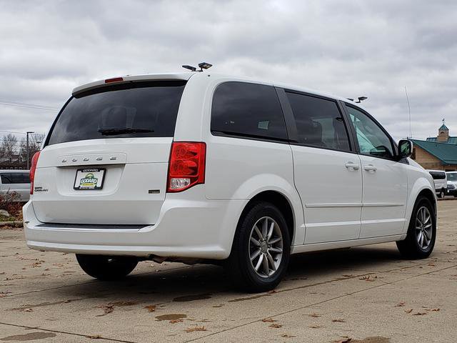 Used 2016 Dodge Grand Caravan SE image 6