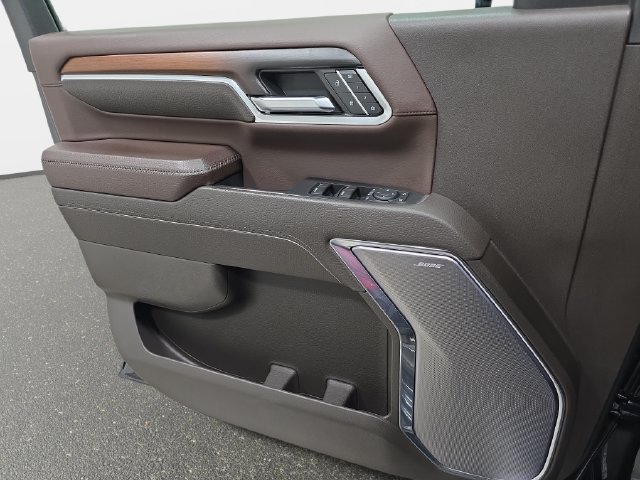 Used 2024 GMC Sierra 2500 Denali w/ Technology Package AWD/4WD image 26