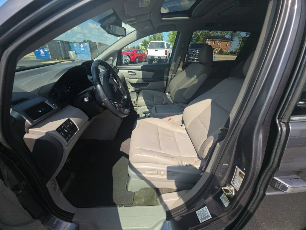 Used 2016 Honda Odyssey Touring image 13