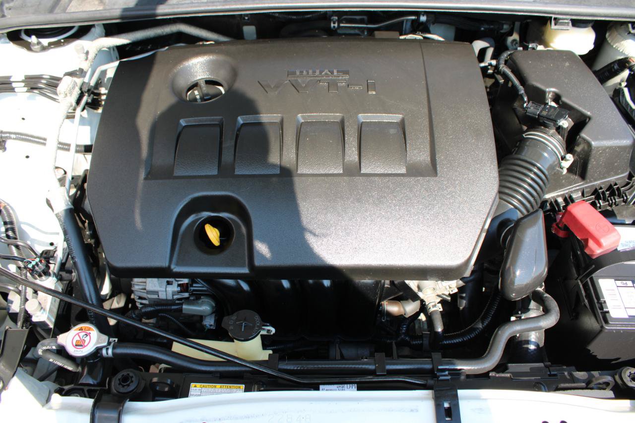 Used 2019 Toyota Corolla LE FWD image 44