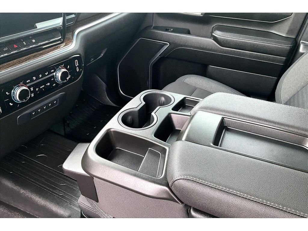 Used 2024 GMC Sierra 2500 SLE w/ SLE Convenience Package image 16