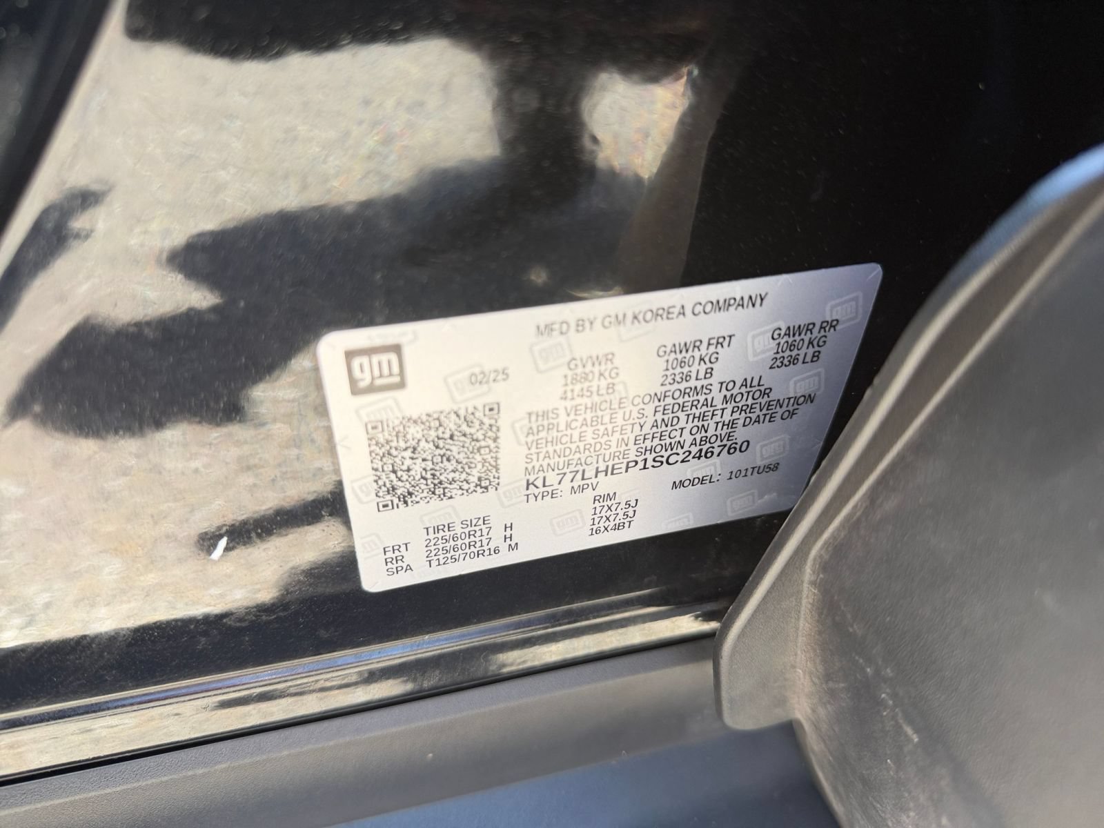 Used 2025 Chevrolet Trax LT FWD image 28
