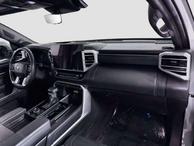 Used 2024 Toyota Tundra Platinum AWD/4WD image 29