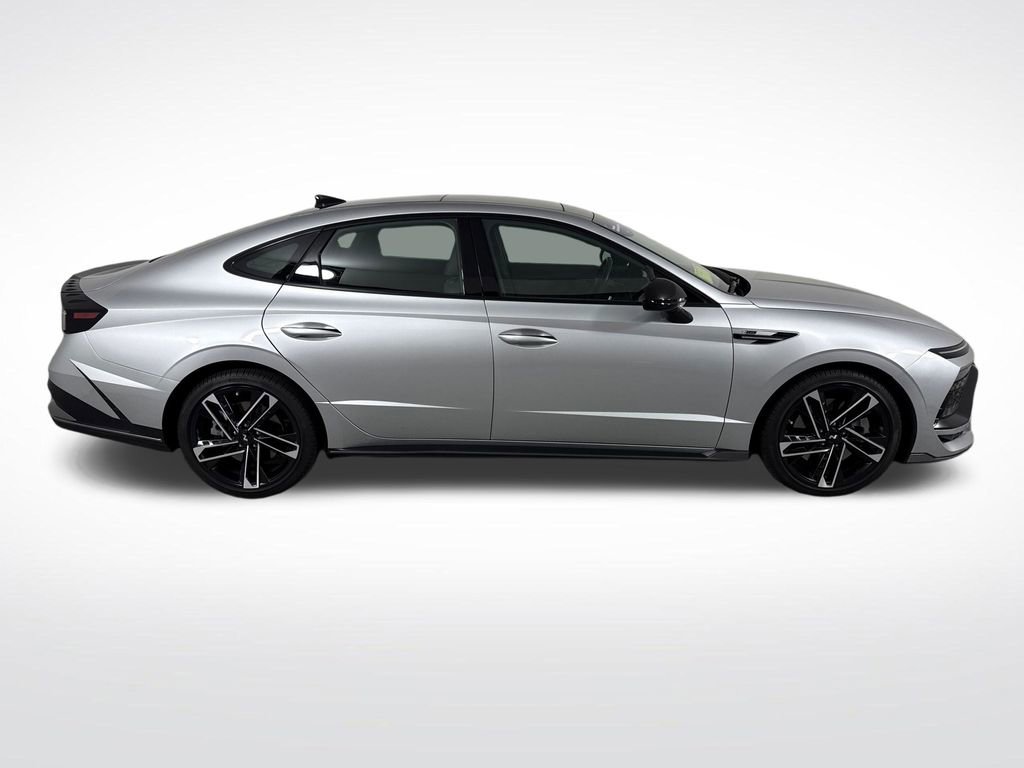 Certified 2025 Hyundai Sonata N Line FWD image 2