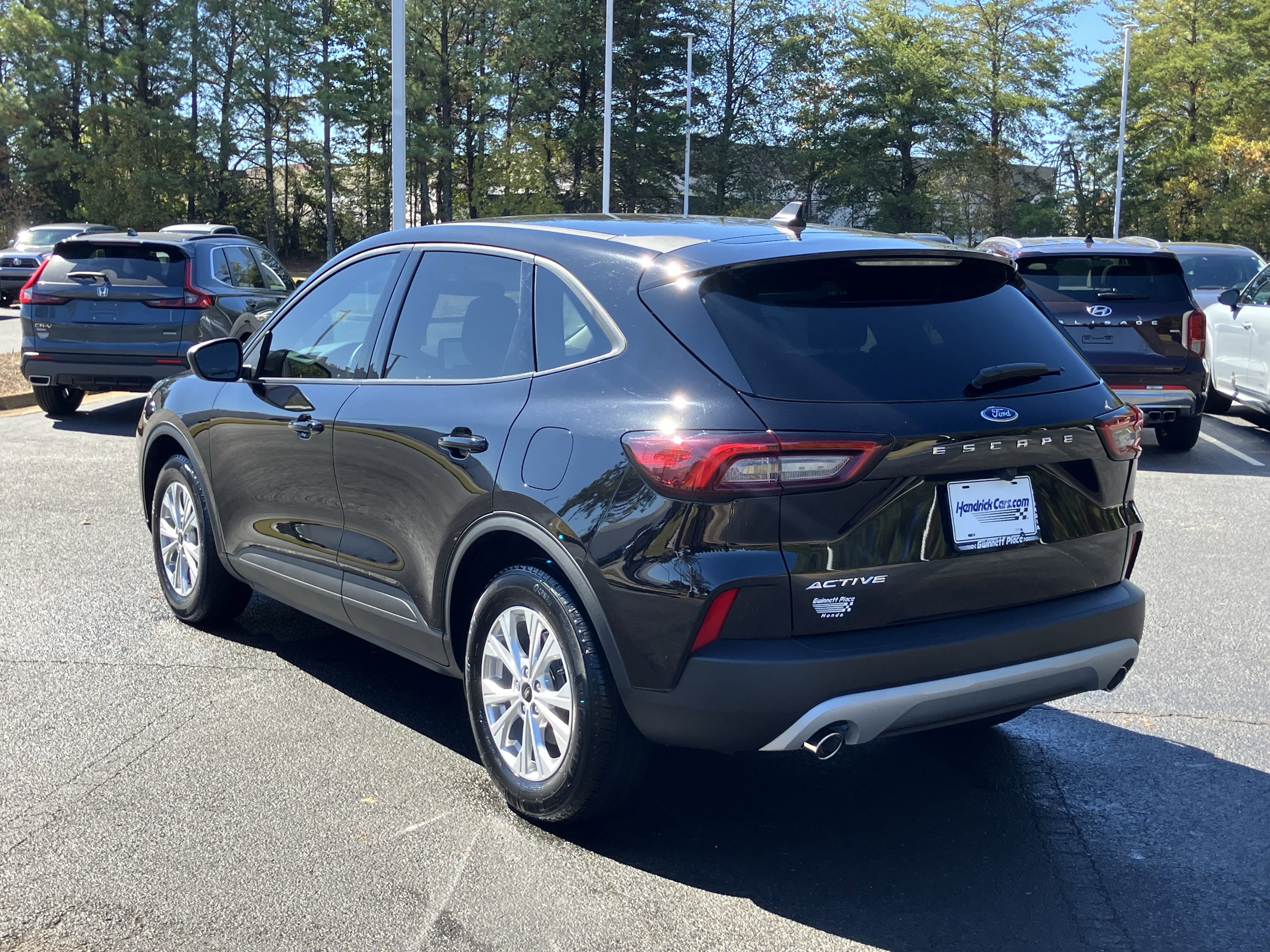 Used 2025 Ford Escape Active image 8