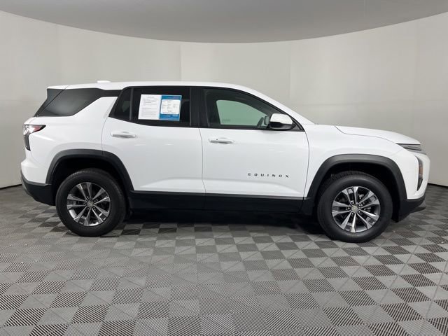Used 2025 Chevrolet Equinox LT FWD image 5