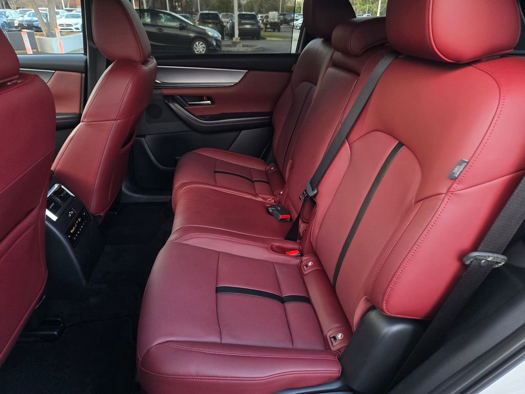 Certified 2025 MAZDA CX-70 Plug-In Hybrid w/ Premium Plus image 13