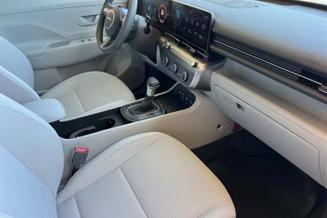 New 2027 Hyundai Kona SE FWD image 15