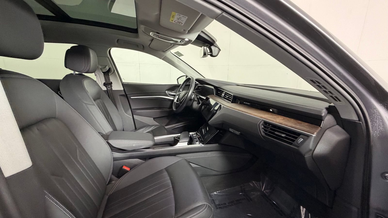 Used 2019 Audi e-tron Premium Plus AWD/4WD image 20