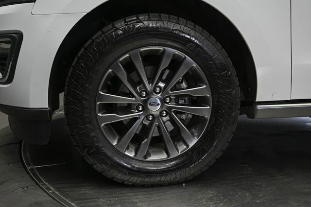 Used 2021 Ford Expedition Limited AWD/4WD image 9