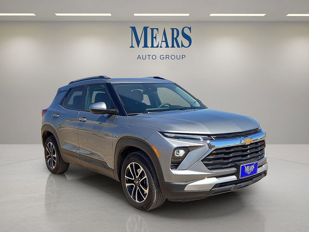 Used 2025 Chevrolet TrailBlazer LT FWD image 7