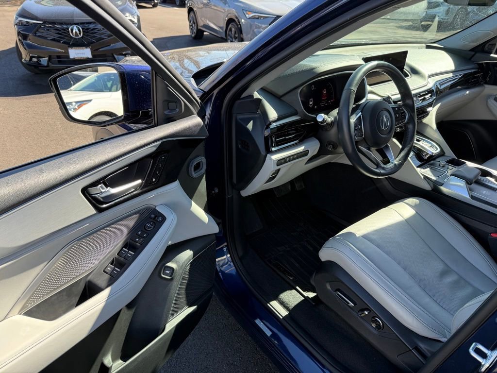 Used 2024 Acura MDX SH-AWD w/ Technology Package image 13