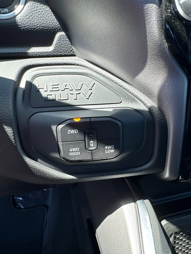 New 2026 RAM 2500 Laramie w/ Night Edition AWD/4WD image 15